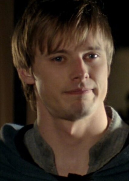 Bradley James photo