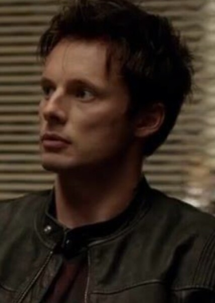 Bradley James photo