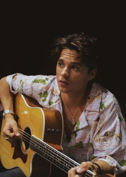 Bradley Simpson photo