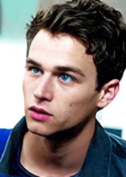 Brandon Flynn photo