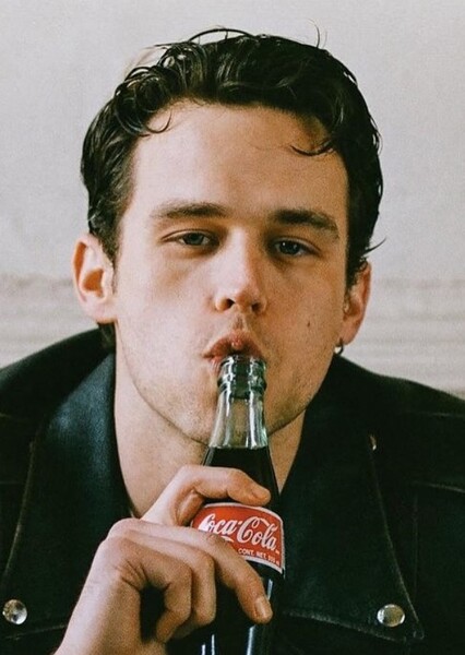 Brandon Flynn photo