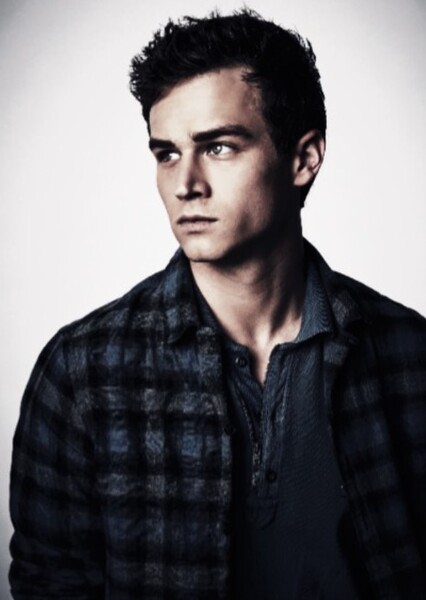 Brandon Flynn photo