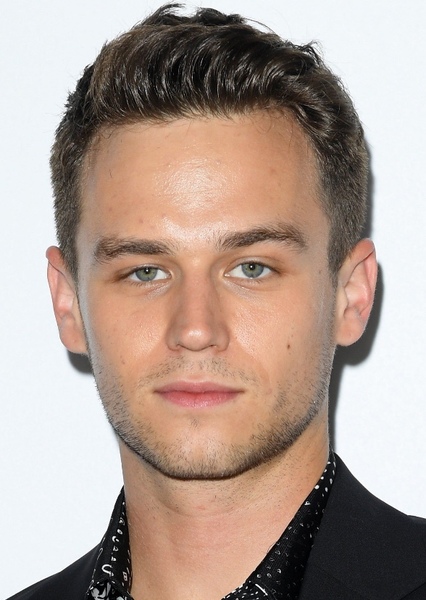 Brandon Flynn photo