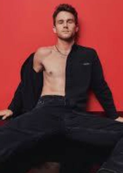 Brandon Flynn photo
