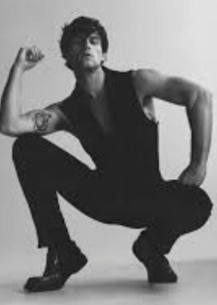 Brandon Flynn photo