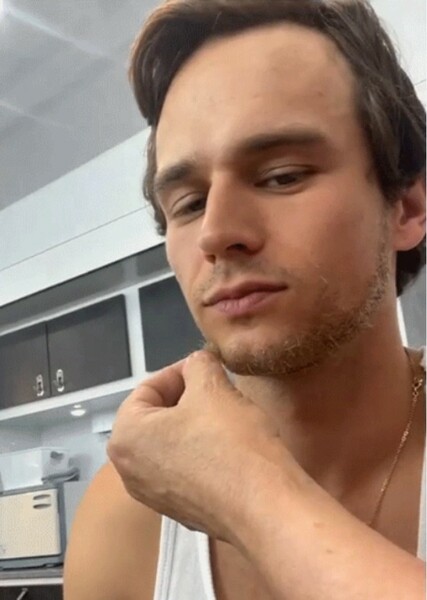 Brandon Flynn photo