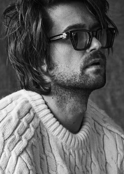 Brandon Sklenar photo