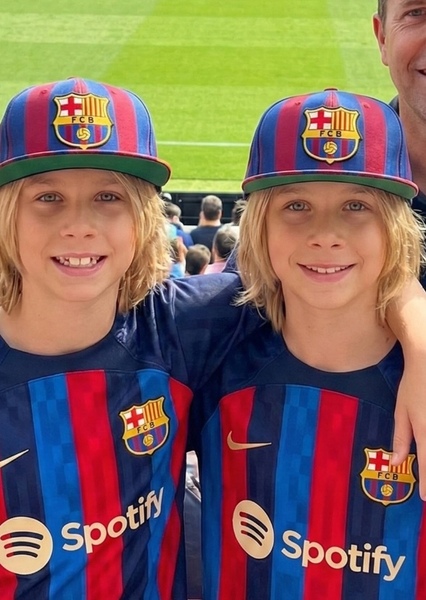 Brayden and Joey Bennett photo