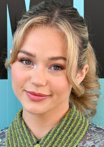 Brec Bassinger as KIRA in POWER RANGERS SPD 15° TEMPORADA