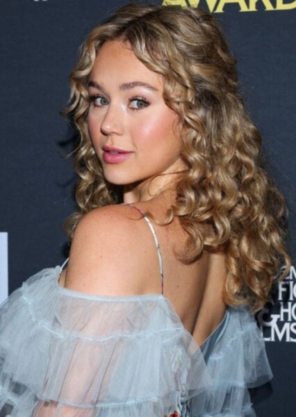 Brec Bassinger photo