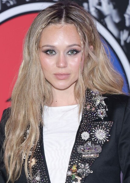 Brec Bassinger photo