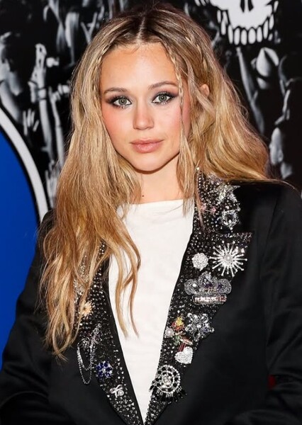 Brec Bassinger photo