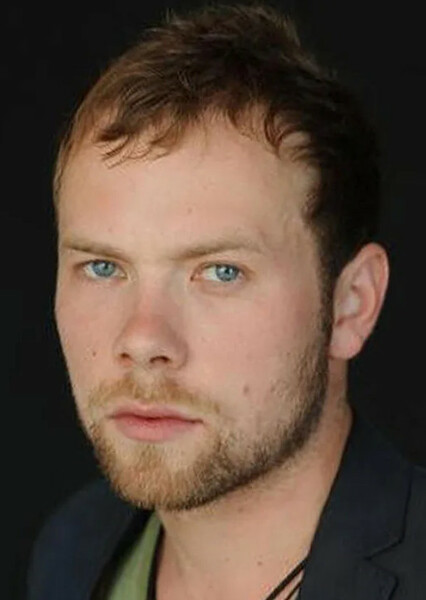 Brendan Fletcher photo