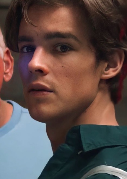 Brenton Thwaites