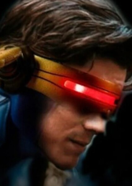 Brenton Thwaites photo