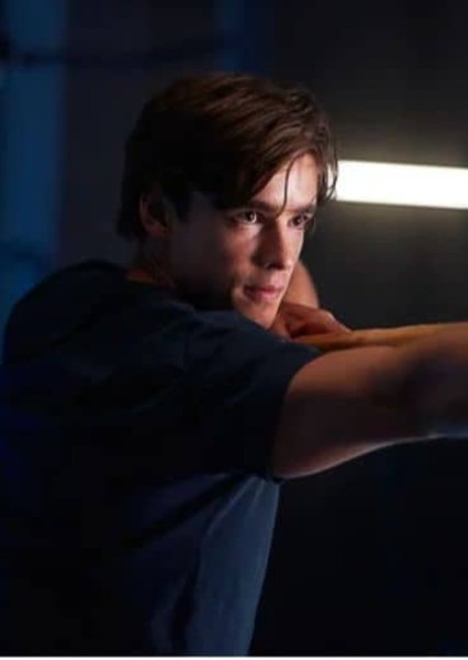 Brenton Thwaites