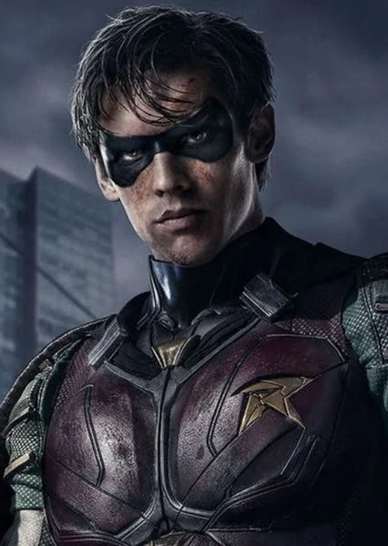 Brenton Thwaites photo