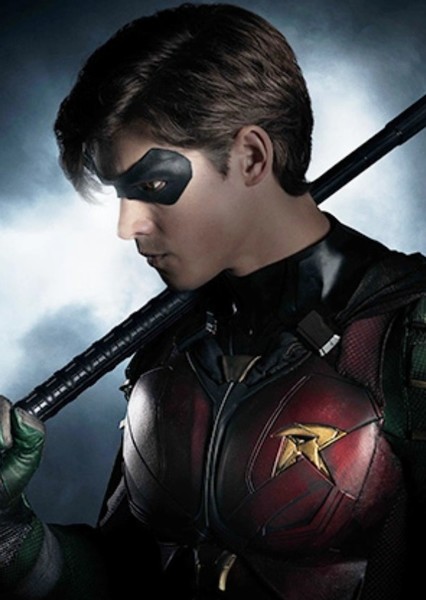 Brenton Thwaites photo