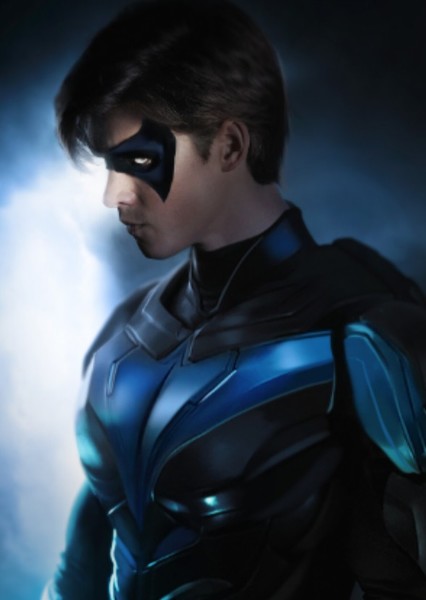 Brenton Thwaites photo