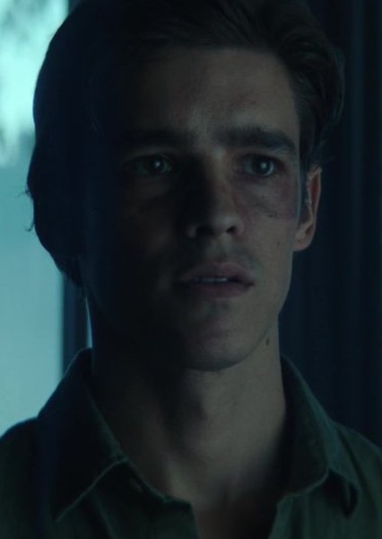 Brenton Thwaites