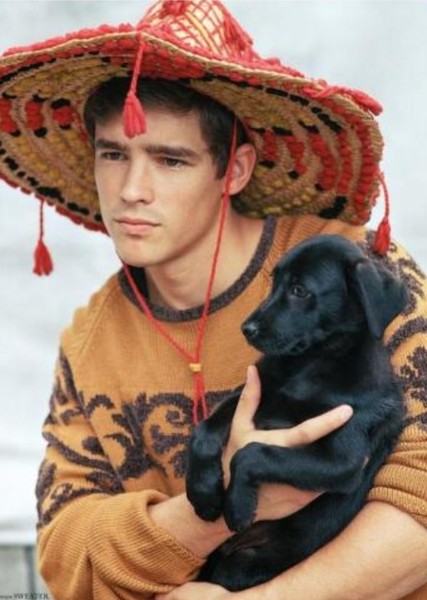 Brenton Thwaites photo