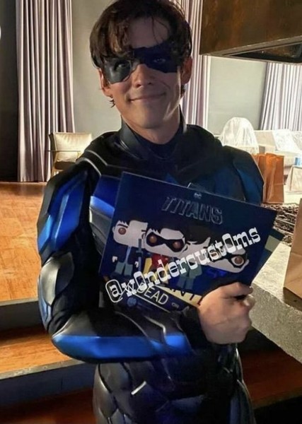 Brenton Thwaites photo