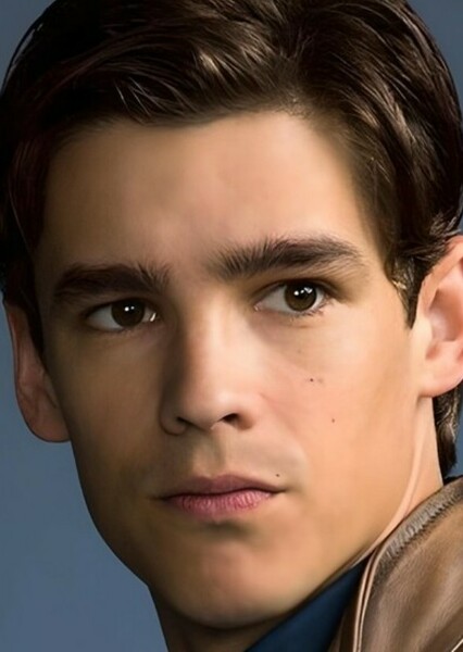 Brenton Thwaites photo