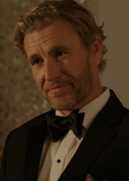 Brett Tucker photo