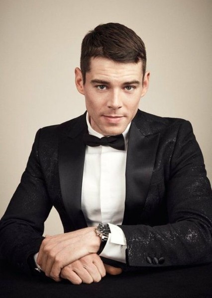 Brian J. Smith photo