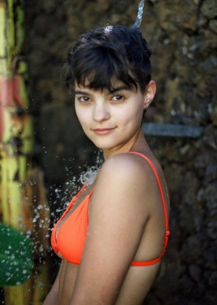 Brianna Hildebrand photo
