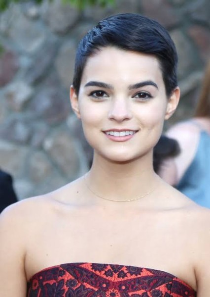 Brianna Hildebrand photo
