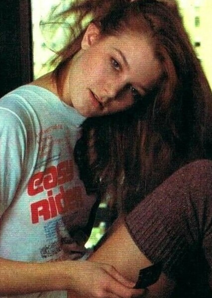 Bridget Fonda photo