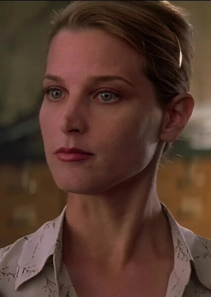 Bridget Fonda photo