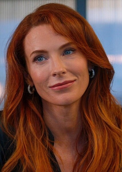 Bridget Regan photo