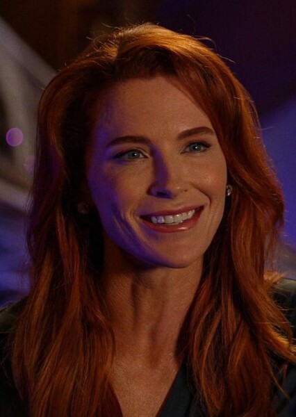Bridget Regan photo