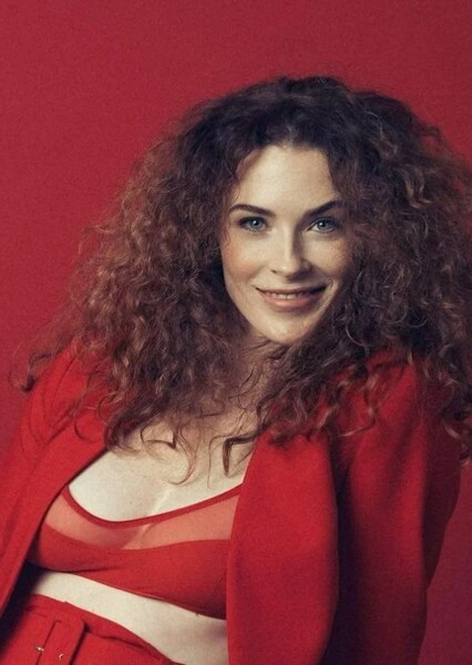 Bridget Regan photo