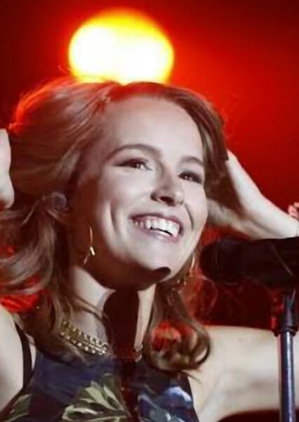 Bridgit Mendler photo