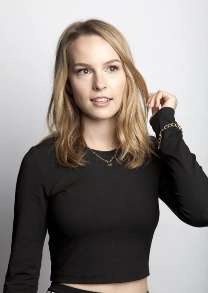 Bridgit Mendler photo