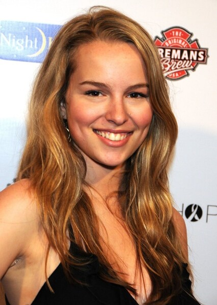 Bridgit Mendler photo