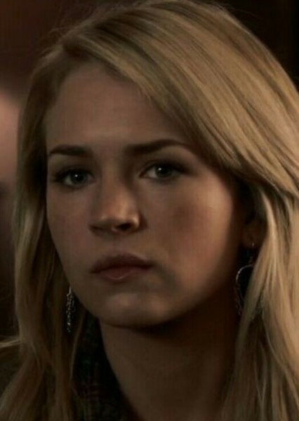 Britt Robertson photo