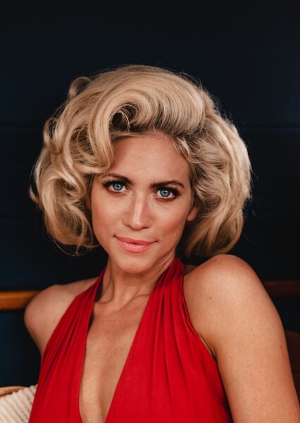 Brittany Snow photo