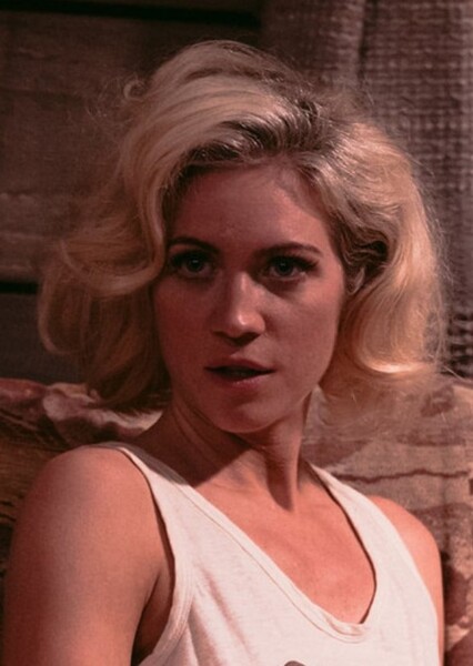Brittany Snow photo