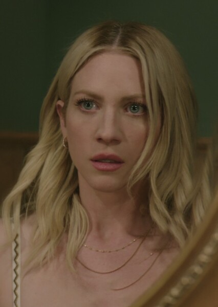 Brittany Snow photo