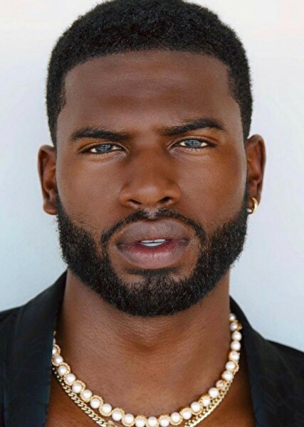 Broderick Hunter photo