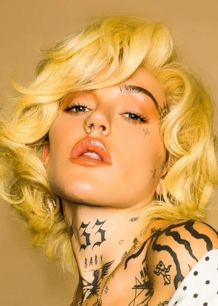 Brooke Candy photo