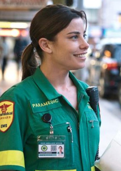 Brooke Satchwell photo