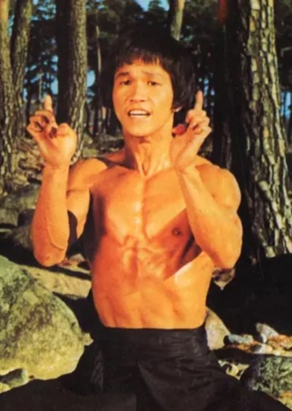 Bruce Le
