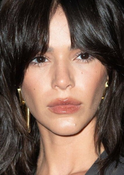 Bruna Marquezine photo