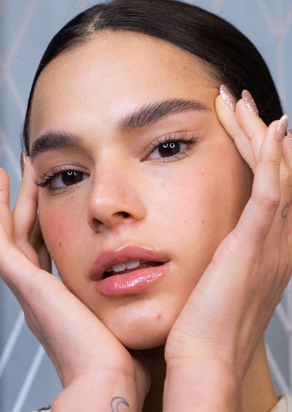 Bruna Marquezine
