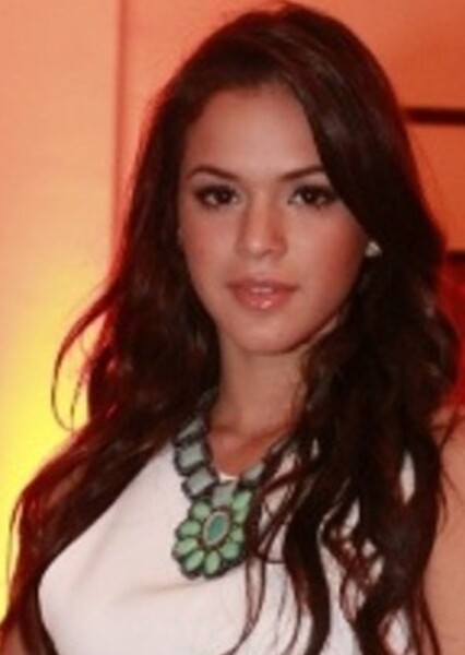 Bruna Marquezine photo